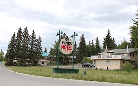 Pines Motel